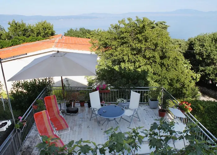 Appartamento With Parking Space Njivice, Krk - 9668