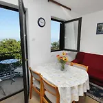 Apartament With Parking Space Njivice, Krk - 9668 *