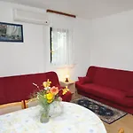 Apartament With Parking Space Njivice, Krk - 9668 *